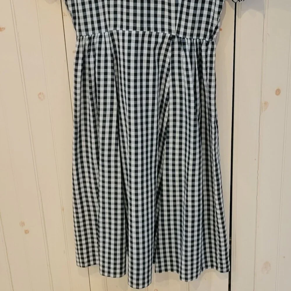 Retro Dress - Picture 3 of 7